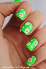 https://liloonailart.wordpress.com/2012/11/02/moyra-66-neons-nail-art-flower-power/